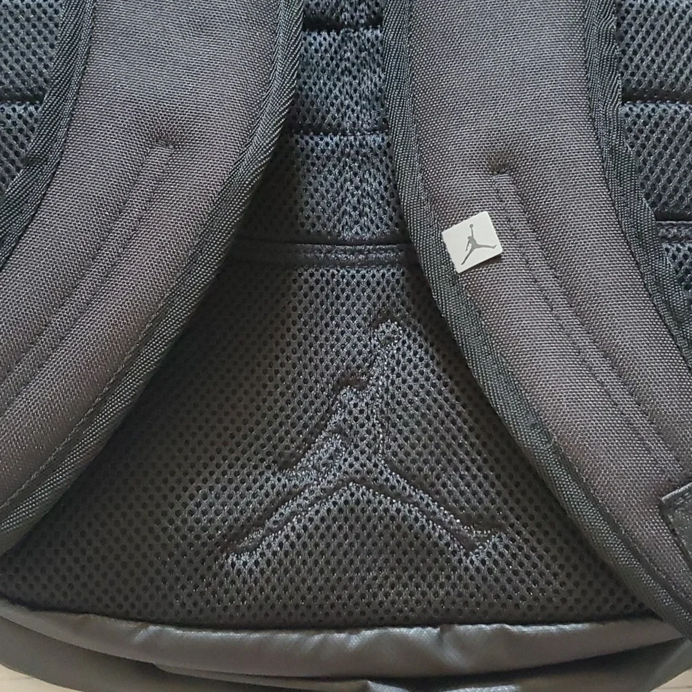 🆕️ NIKE JORDAN BLACK AIRBORNE WEATHER RESISTANT BACKPACK 9A1944-023 🖤